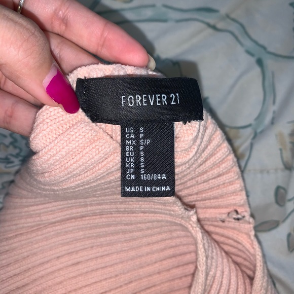 Forever 21 pink halter top - Picture 3 of 4